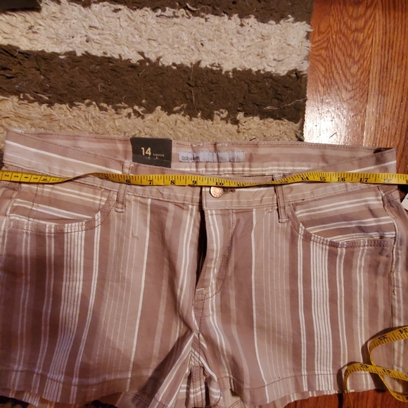 Short Shorts - Picture 3 of 7